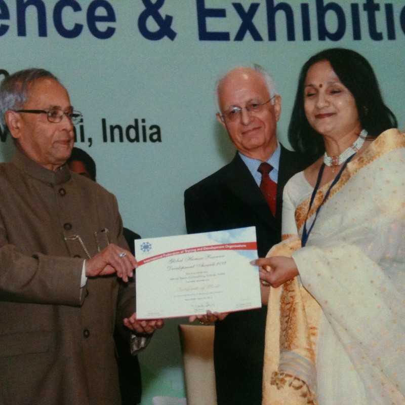 Dr Anjali Nigam